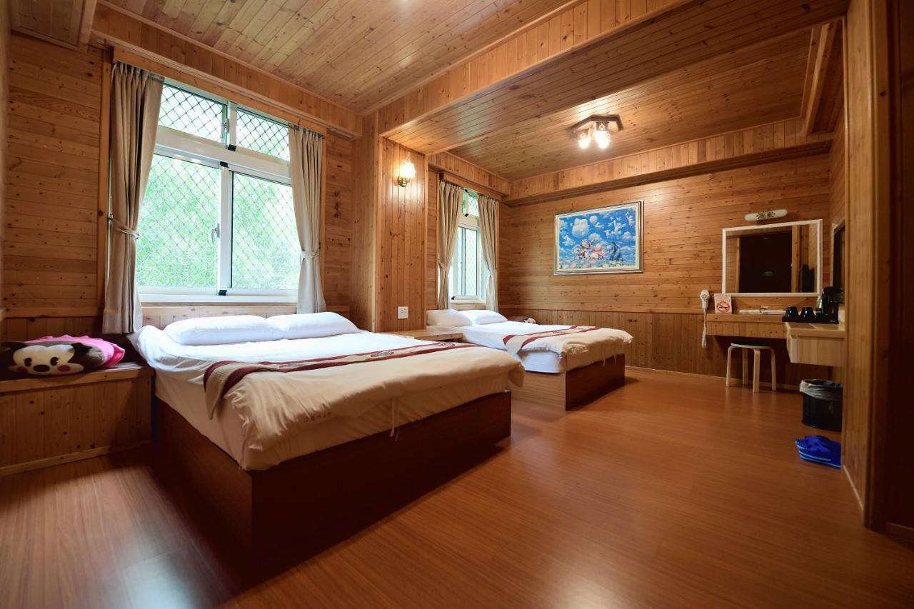 溪頭桂竹山莊民宿 Lugu Extérieur photo